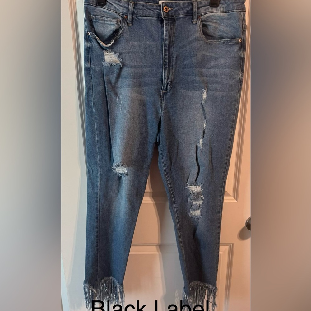 Black Label Distressed Skinny Jeans in Blue